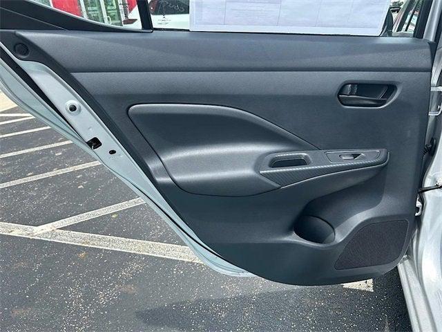 Photo of 2025 Brilliant Silver Metallic Nissan Versa