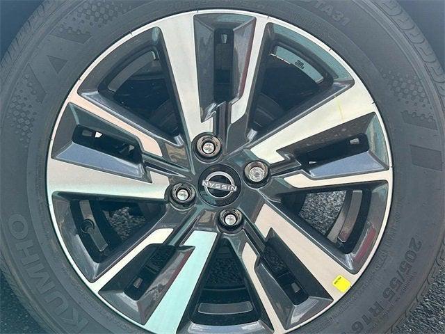 Photo of 2025 Fresh Powder Nissan Versa