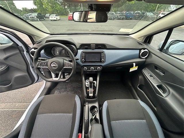 Photo of 2025 Gray Sky Pearl Nissan Versa