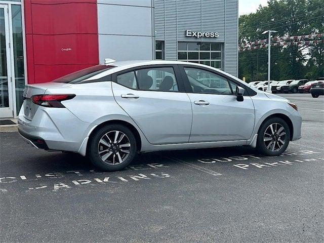 Photo of 2025 Brilliant Silver Metallic Nissan Versa