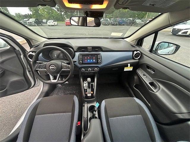 Photo of 2025 Brilliant Silver Metallic Nissan Versa