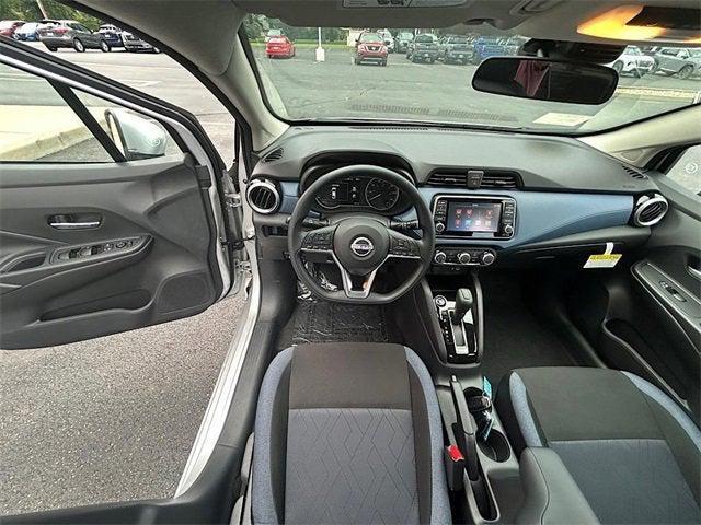 Photo of 2025 Brilliant Silver Metallic Nissan Versa