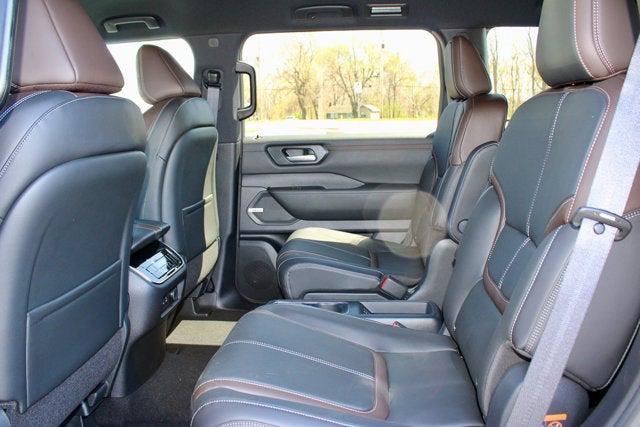 Photo of 2025 Super Black Nissan Armada