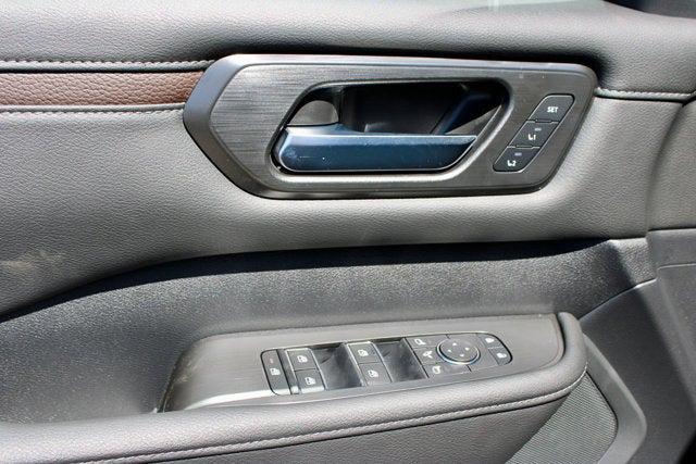 Photo of 2025 Super Black Nissan Armada