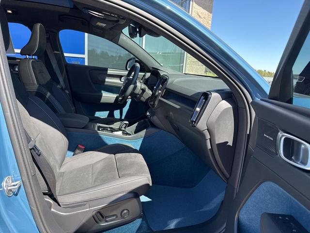 Photo of 2023 Fjord Blue Metallic Volvo C40 Recharge Pure Electric