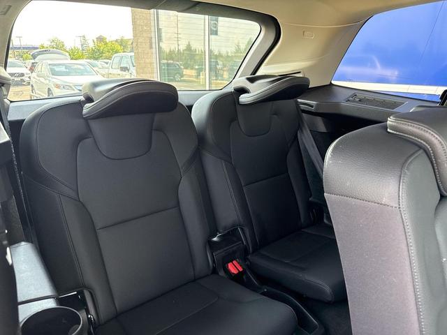 Photo of 2025 Grey Volvo XC90