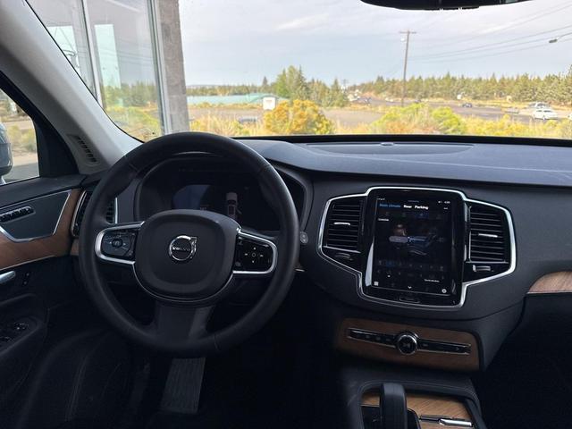 Photo of 2025 Grey Volvo XC90