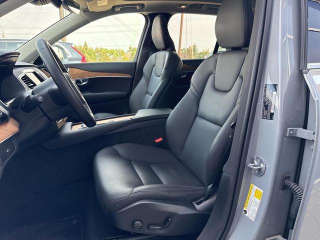 Photo of 2025 Grey Volvo XC90