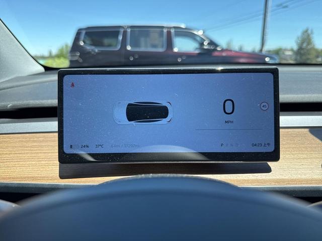 Photo of 2022 Midnight Silver Metallic Tesla Model Y