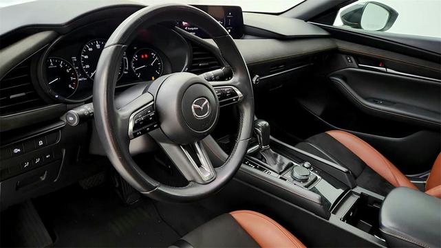 Photo of 2024 Zircon Sand Metallic Mazda Mazda3
