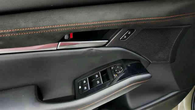 Photo of 2024 Zircon Sand Metallic Mazda Mazda3