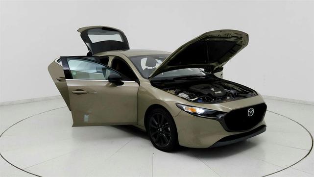 Photo of 2024 Zircon Sand Metallic Mazda Mazda3