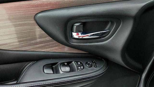 Photo of 2018 Gun Metallic Nissan Murano