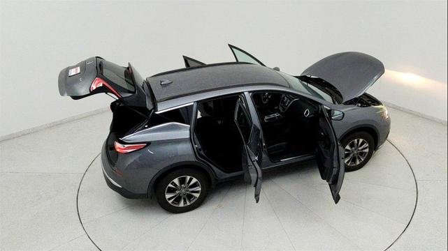 Photo of 2018 Gun Metallic Nissan Murano