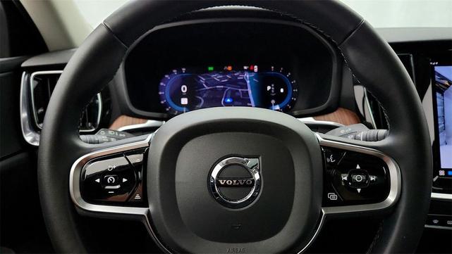 Photo of 2024 Onyx Black Metallic Volvo S60