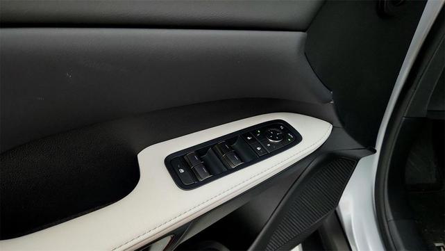 Photo of 2024 Iridium Lexus RX 350