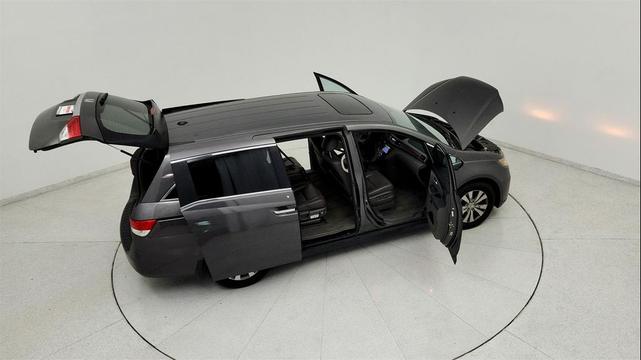 Photo of 2015 Smoky Topaz Metallic Honda Odyssey