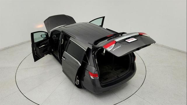Photo of 2015 Smoky Topaz Metallic Honda Odyssey