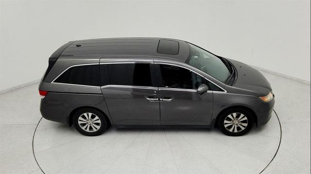 Photo of 2015 Smoky Topaz Metallic Honda Odyssey