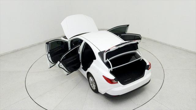 Photo of 2025 Ice Toyota Camry