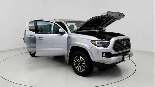 Photo of 2022 Celestial Silver Metallic Toyota Tacoma