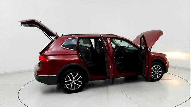 Photo of 2021 Cardinal Red Metallic Volkswagen Tiguan