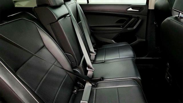 Photo of 2021 Cardinal Red Metallic Volkswagen Tiguan