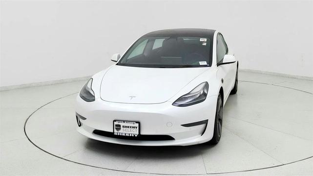 Photo of 2021 Pearl White Multi-Coat Tesla Model 3