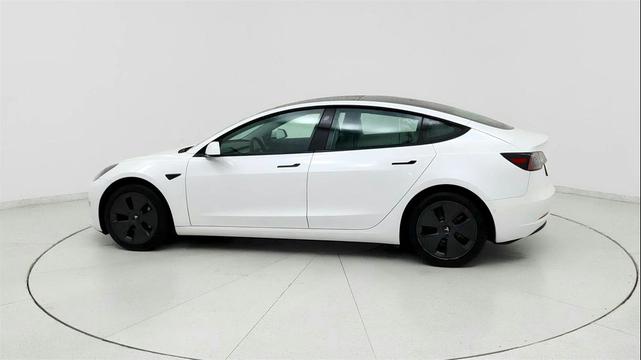 Photo of 2021 Pearl White Multi-Coat Tesla Model 3