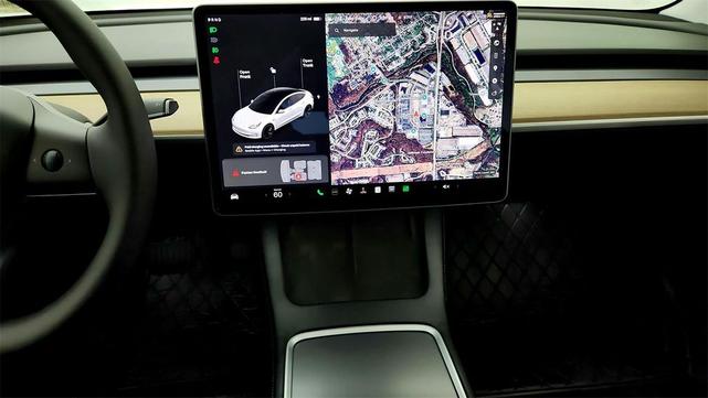 Photo of 2021 Pearl White Multi-Coat Tesla Model 3
