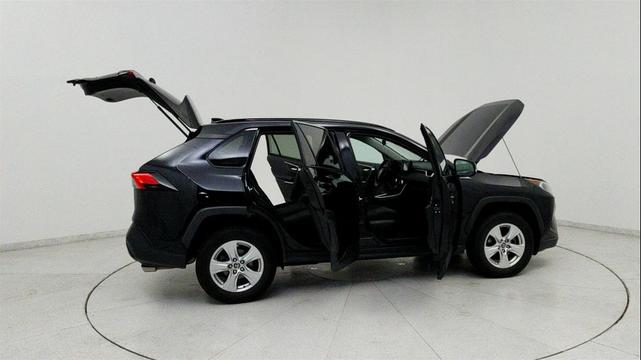 Photo of 2021 Midnight Black Metallic Toyota RAV4