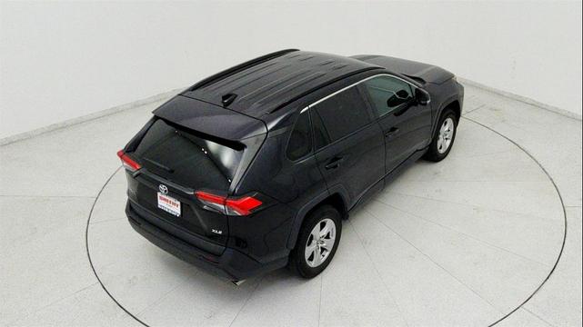 Photo of 2021 Midnight Black Metallic Toyota RAV4