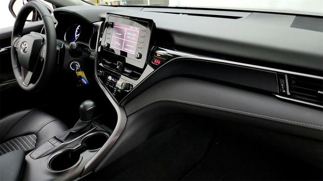 Photo of 2022 Predawn Gray Mica Toyota Camry