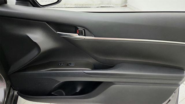 Photo of 2022 Predawn Gray Mica Toyota Camry