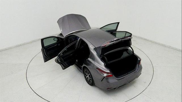 Photo of 2022 Predawn Gray Mica Toyota Camry