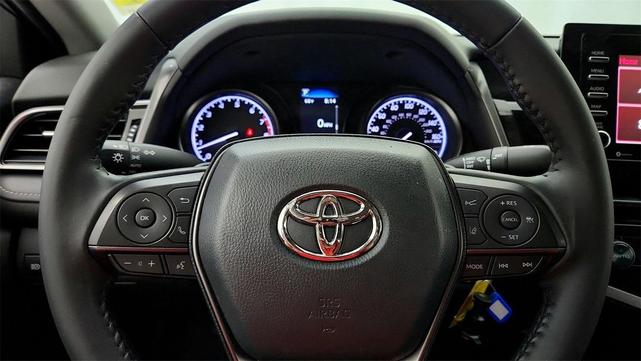 Photo of 2022 Predawn Gray Mica Toyota Camry