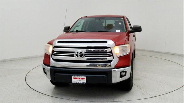 Photo of 2017 Barcelona Red Metallic Toyota Tundra