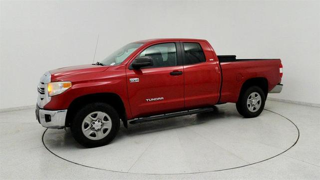 Photo of 2017 Barcelona Red Metallic Toyota Tundra