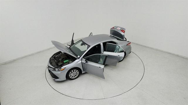 Photo of 2019 Celestial Silver Toyota Camry