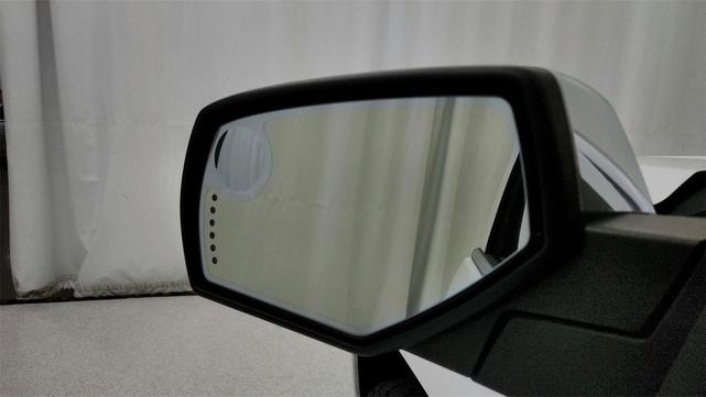 Photo of 2016 Summit White Chevrolet Silverado 1500