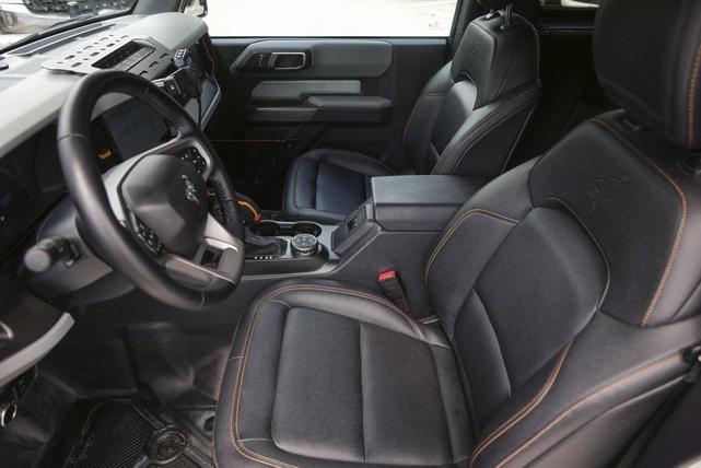 Photo of 2023 Cactus Green / Gray Ford Bronco