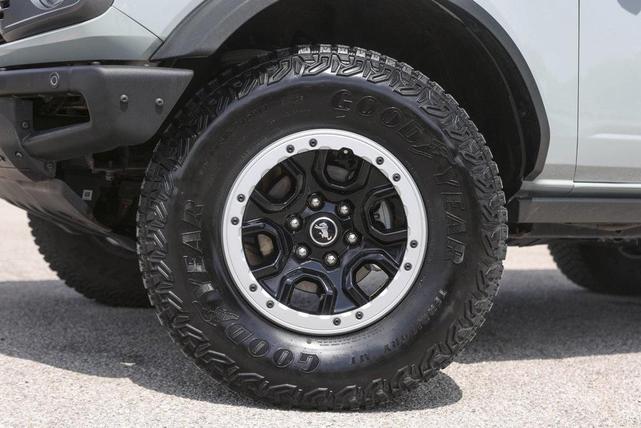 Photo of 2023 Cactus Green / Gray Ford Bronco