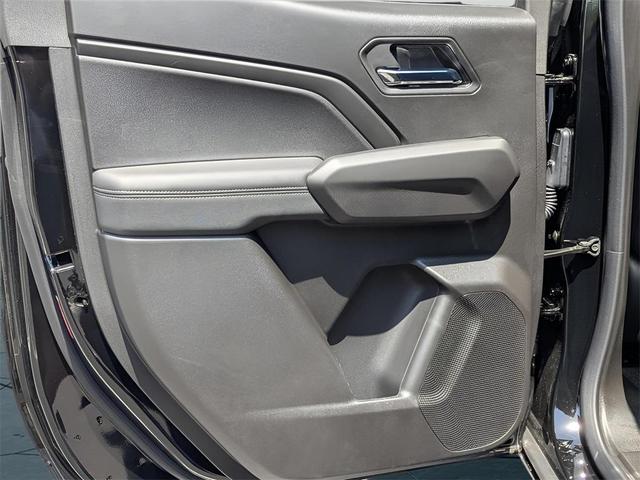 Photo of 2025 Onyx Black GMC Canyon
