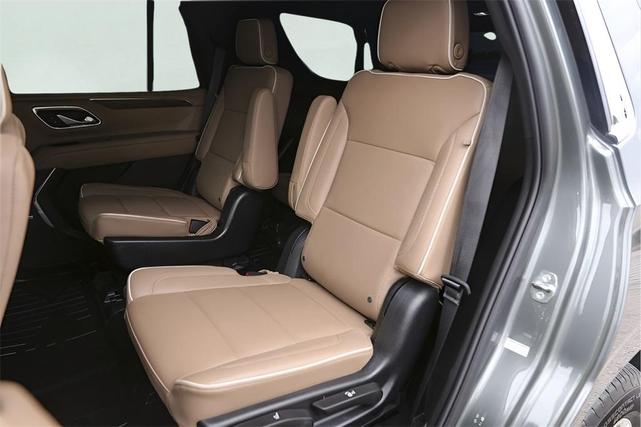 Photo of 2023 Silver Sage Metallic Chevrolet Tahoe
