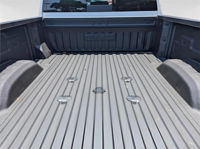 Photo of 2025 White Frost GMC Sierra 2500