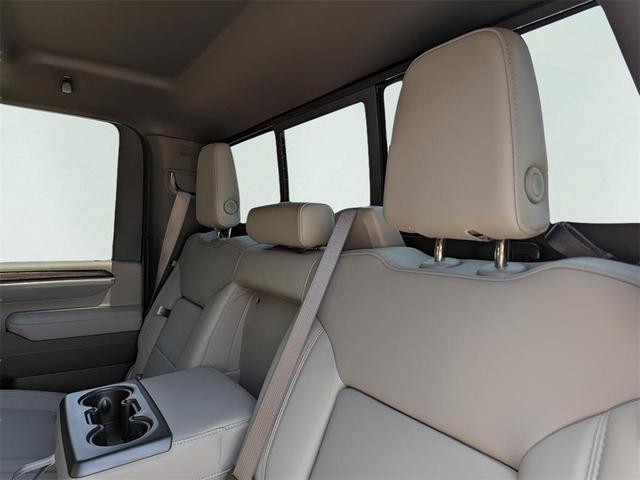 Photo of 2025 White Frost GMC Sierra 2500
