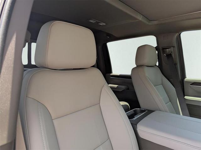 Photo of 2025 White Frost GMC Sierra 2500