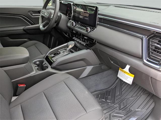 Photo of 2025 Summit White GMC Canyon