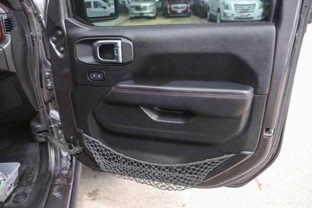 Photo of 2019 Granite Crystal Clearcoat Metallic Jeep Wrangler Unlimited