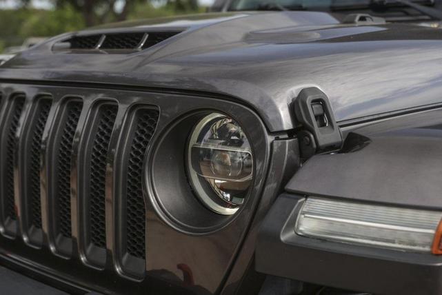 Photo of 2019 Granite Crystal Clearcoat Metallic Jeep Wrangler Unlimited